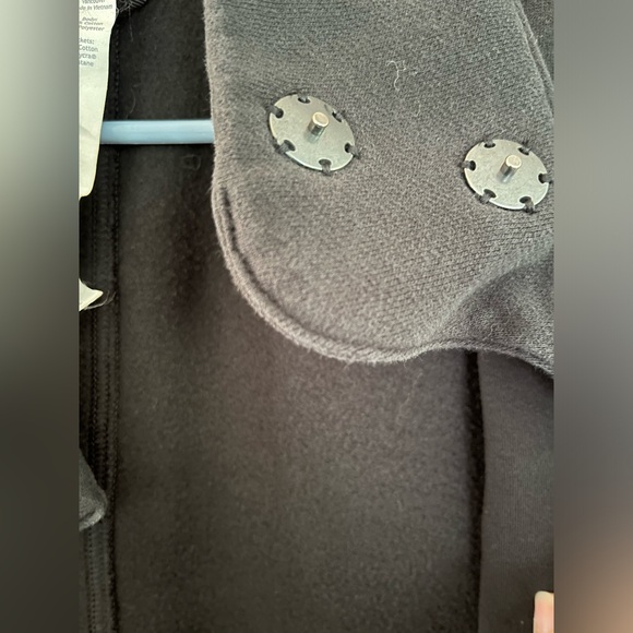 LULULEMON Womens BE TRUE Quilted Asymmetrical Zip Jacket - Picture 6 of 6